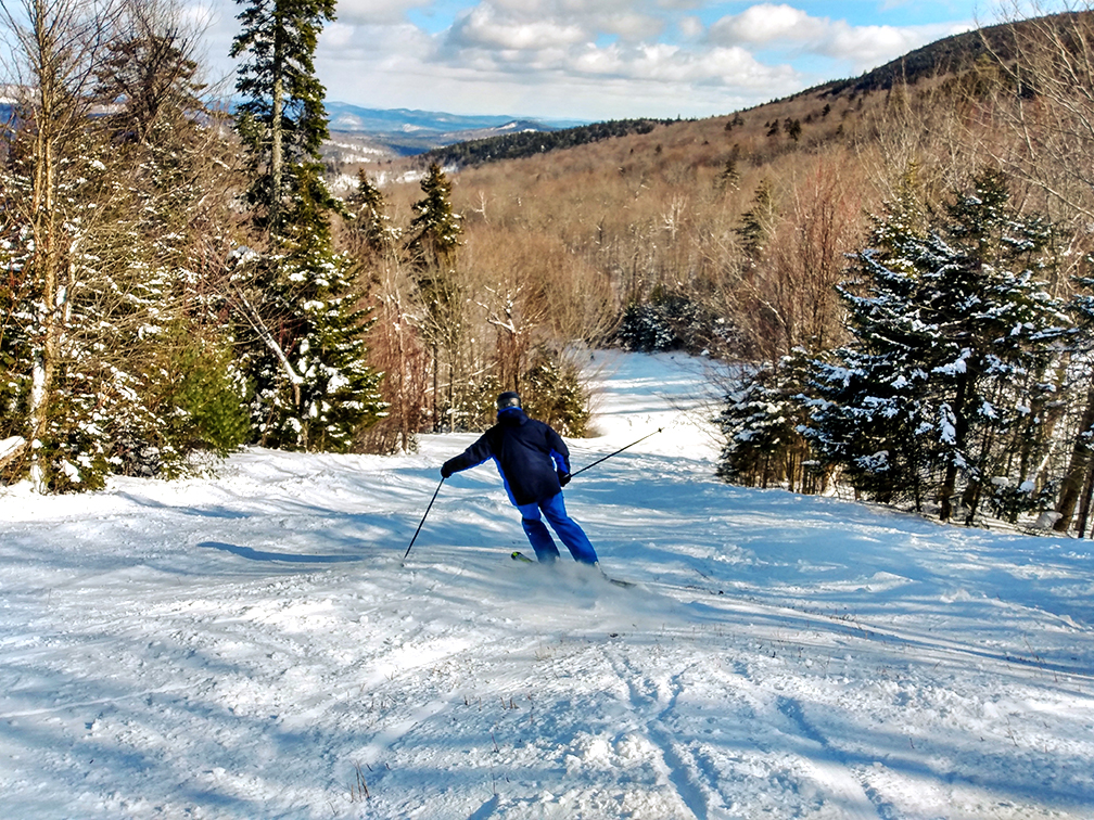 A Dandy Day in Danbury – Skiing Ragged Mountain Resort – The WEIRS ...